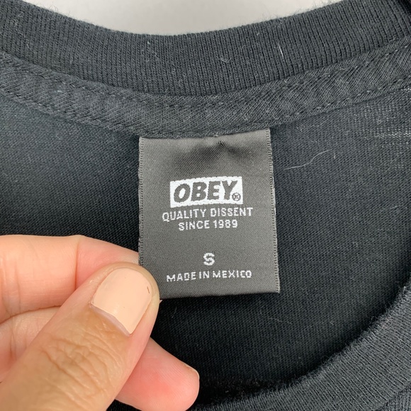 OBEY PROPAGANDA Black Tee "Grown Wild" Skull Flower Graphics Small - Picture 8 of 9